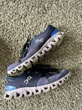 Women’s On Cloud running shoes